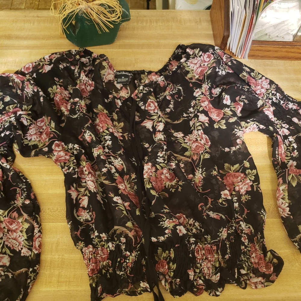Red Snap, Boho, Sheer, Floral, M, Top